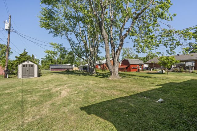 424 Kimmins St, Hohenwald, TN 38462