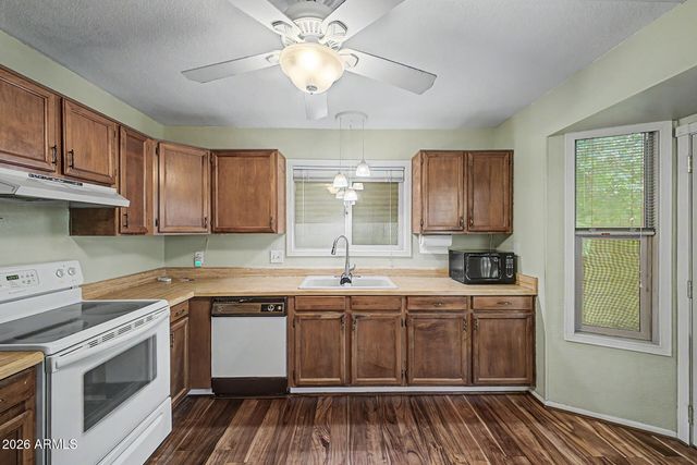 4742 W ESCUDA Drive, Glendale, AZ 85308