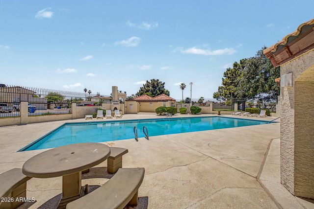 4742 W ESCUDA Drive, Glendale, AZ 85308