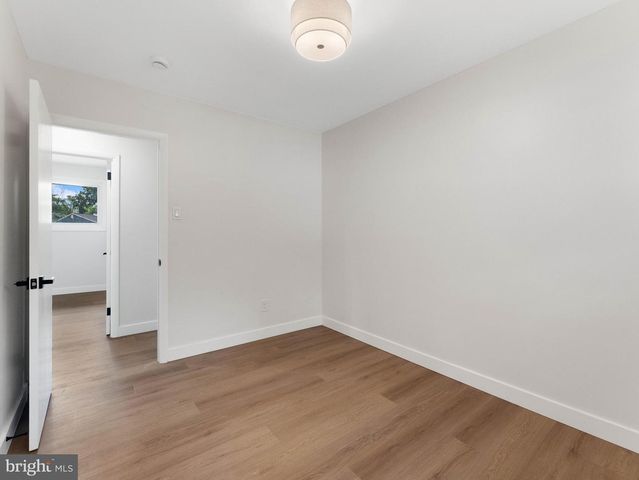 201 S GARDEN BLVD, Beverly, NJ 08010