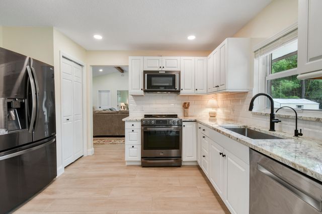 17115 121st Terrace N, Jupiter, FL 33478