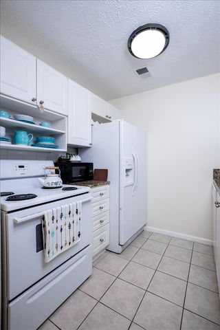 2025 Woodmont Blvd Apt 239, Nashville, TN 37215