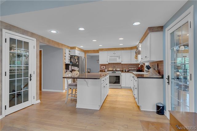 341 Rambling Road, Amherst, NY 14051