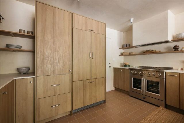 4781 Round Top Drive, Los Angeles, CA 90065