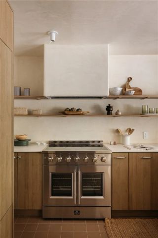 4781 Round Top Drive, Los Angeles, CA 90065