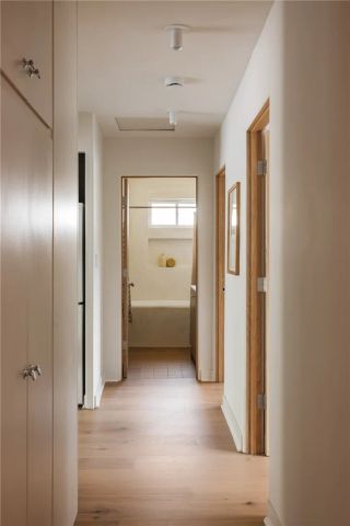 4781 Round Top Drive, Los Angeles, CA 90065