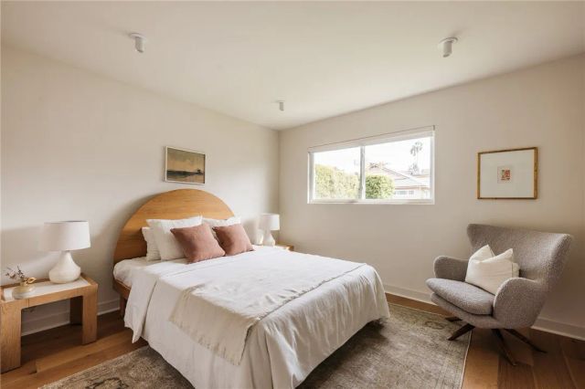 4781 Round Top Drive, Los Angeles, CA 90065