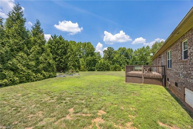 514 Honeysuckle Ridge, Asheboro, NC 27205