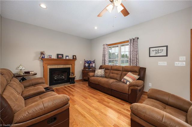 514 Honeysuckle Ridge, Asheboro, NC 27205