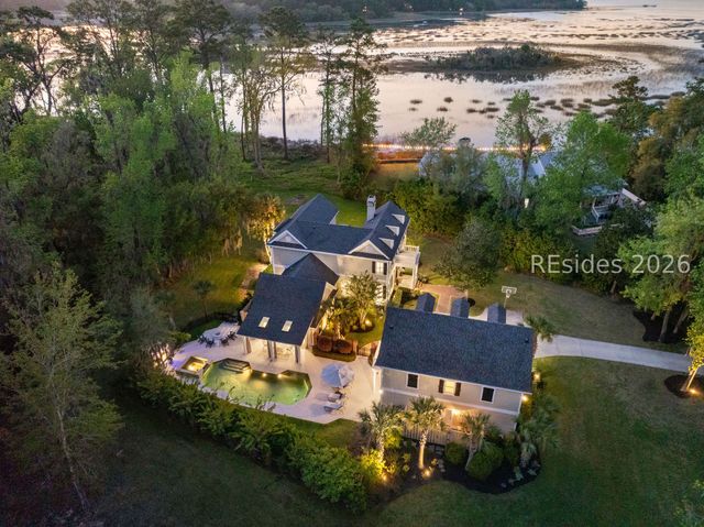 19 Sturgeon Pt, Bluffton, SC 29910