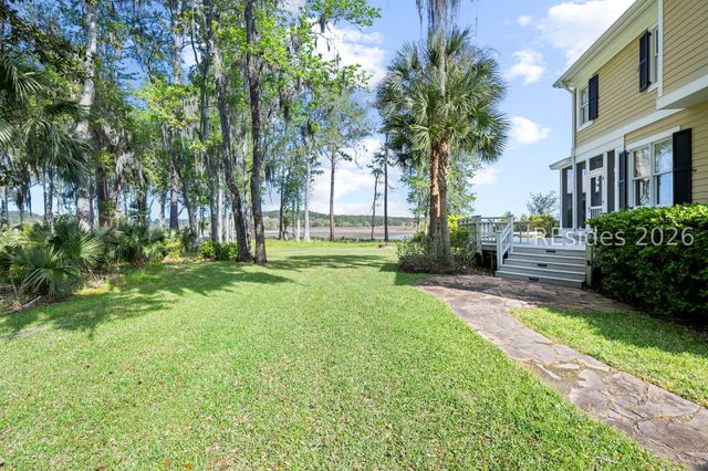 19 Sturgeon Pt, Bluffton, SC 29910