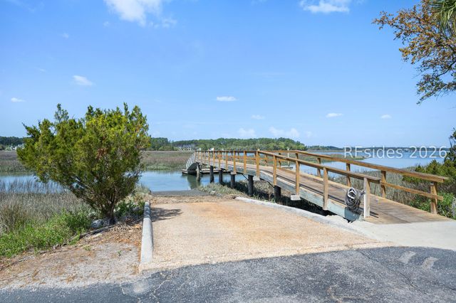 19 Sturgeon Pt, Bluffton, SC 29910