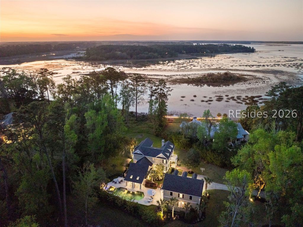 19 Sturgeon Pt, Bluffton, SC 29910