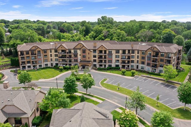 1320 Riverside Lane 112, Mendota Heights, MN 55118