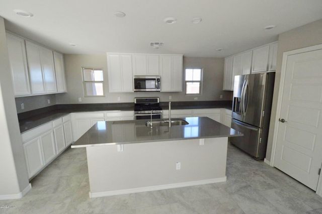 2920 S Washington Street, Chandler, AZ 85286