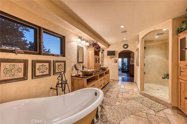 31641 Mar Vista Avenue, Laguna Beach, CA 92651