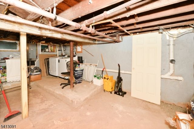 171 Ampere Pkwy, Bloomfield Twp., NJ 07003