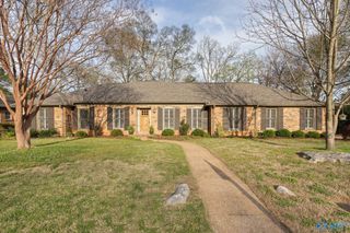 2009 Cliffmanor Circle, Huntsville, AL 35801