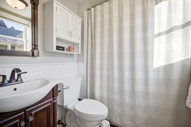 2101 3rd Street NE, Minneapolis, MN 55418