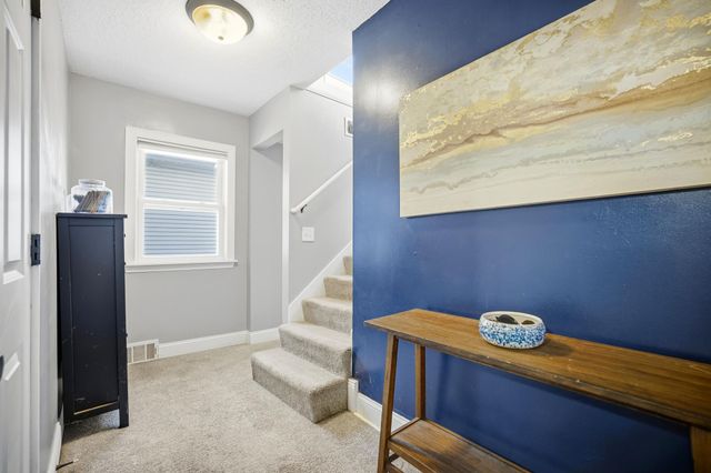 2101 3rd Street NE, Minneapolis, MN 55418