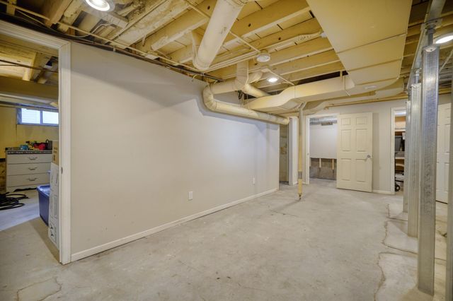 2101 3rd Street NE, Minneapolis, MN 55418