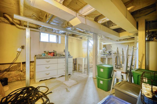 2101 3rd Street NE, Minneapolis, MN 55418