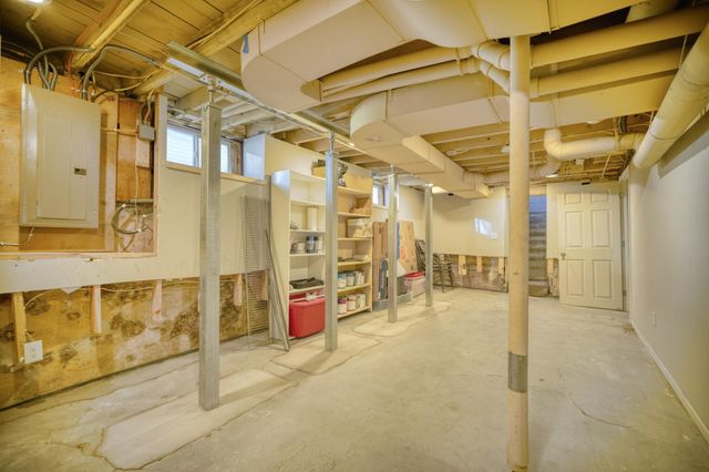 2101 3rd Street NE, Minneapolis, MN 55418