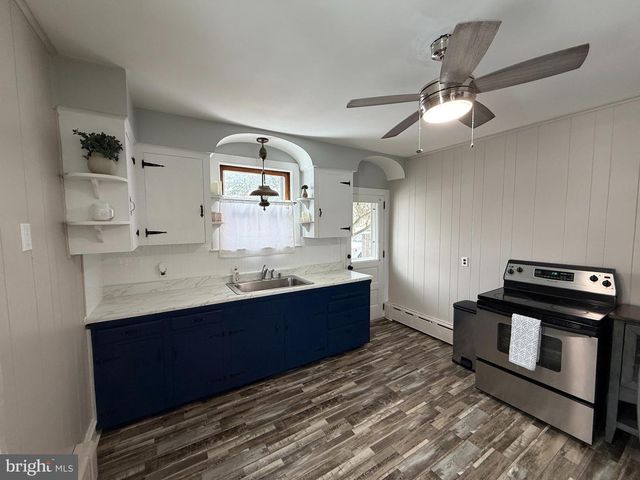 412 LIPPINCOTT AVE, Riverside, NJ 08075