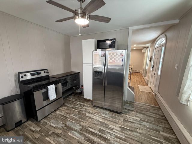 412 LIPPINCOTT AVE, Riverside, NJ 08075