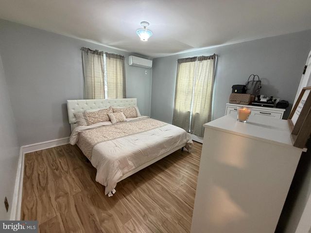 412 LIPPINCOTT AVE, Riverside, NJ 08075