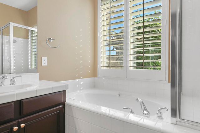 77516 Marlowe Court, Palm Desert, CA 92211