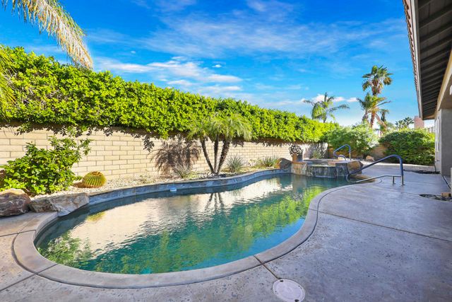 77516 Marlowe Court, Palm Desert, CA 92211