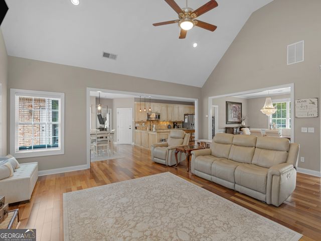 221 Hummingbird Court, Hampton, GA 30228