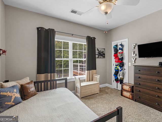 221 Hummingbird Court, Hampton, GA 30228