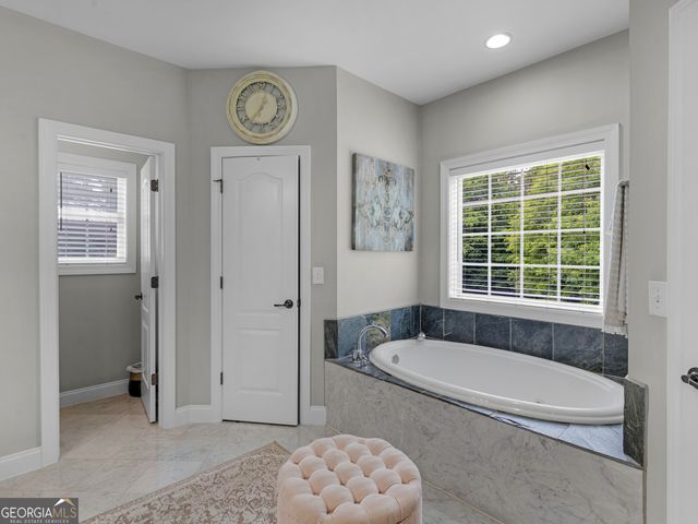 221 Hummingbird Court, Hampton, GA 30228