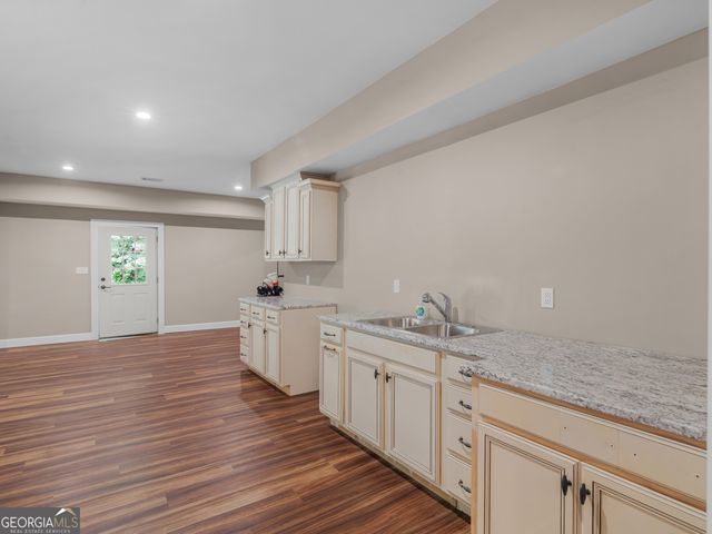 221 Hummingbird Court, Hampton, GA 30228