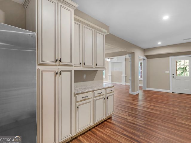 221 Hummingbird Court, Hampton, GA 30228