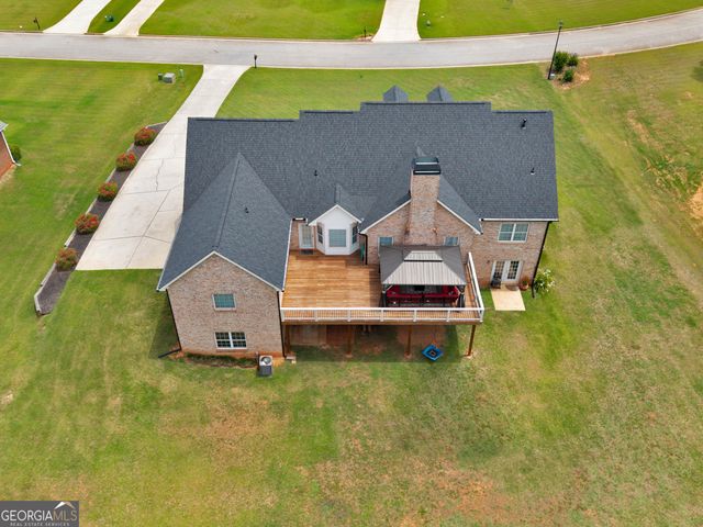 221 Hummingbird Court, Hampton, GA 30228