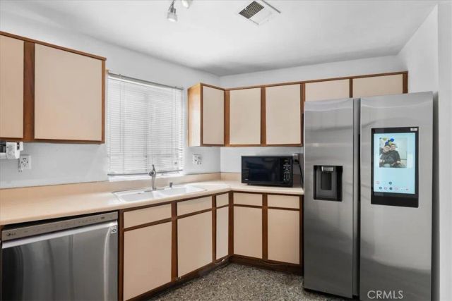 6036 Hazelhurst C, North Hollywood, CA 91606