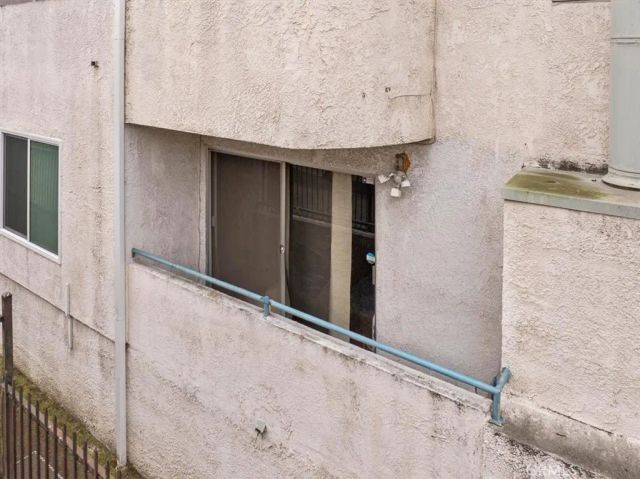 6036 Hazelhurst C, North Hollywood, CA 91606