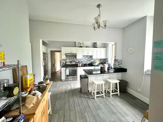 481 Boylston Street 3, Brookline, MA 02445