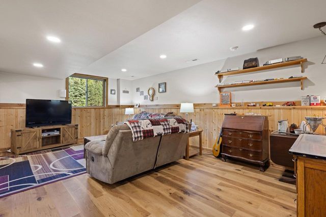 N8253 County Road X, Belleville, WI 53508