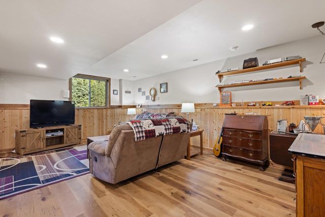 N8253 County Road X, Belleville, WI 53508