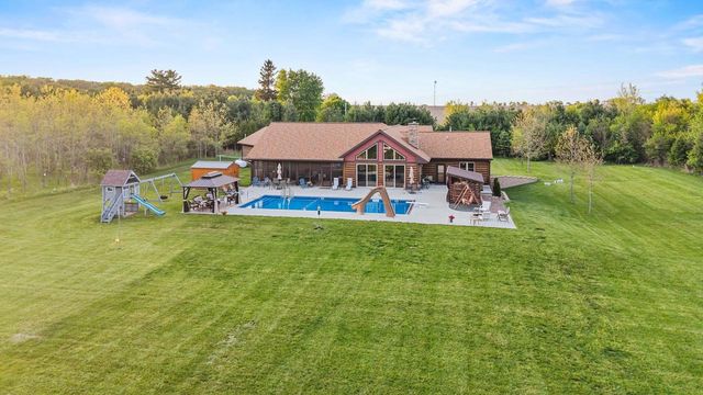N8253 County Road X, Belleville, WI 53508