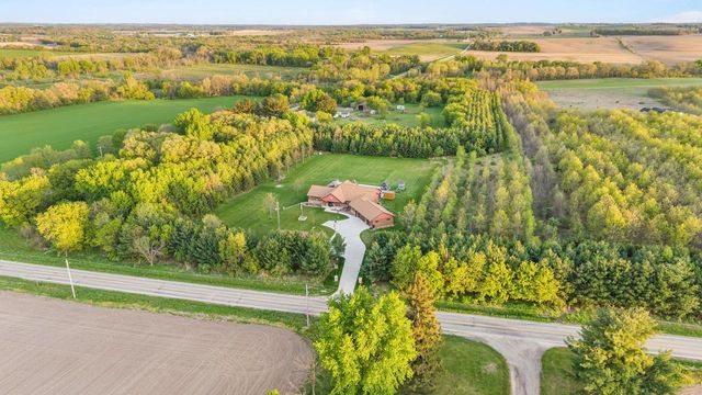 N8253 County Road X, Belleville, WI 53508