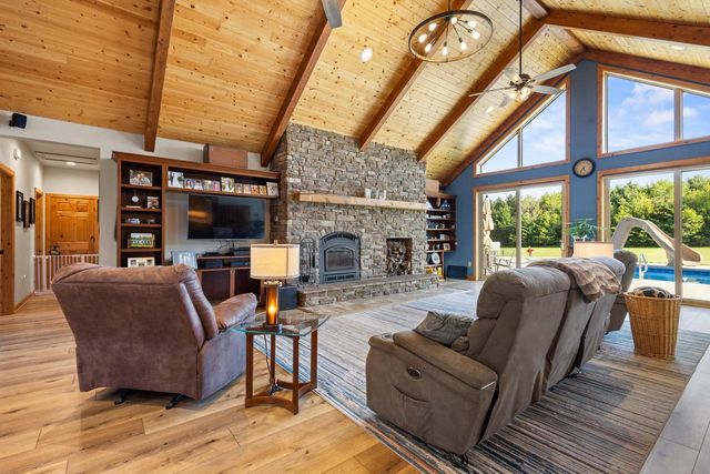 N8253 County Road X, Belleville, WI 53508