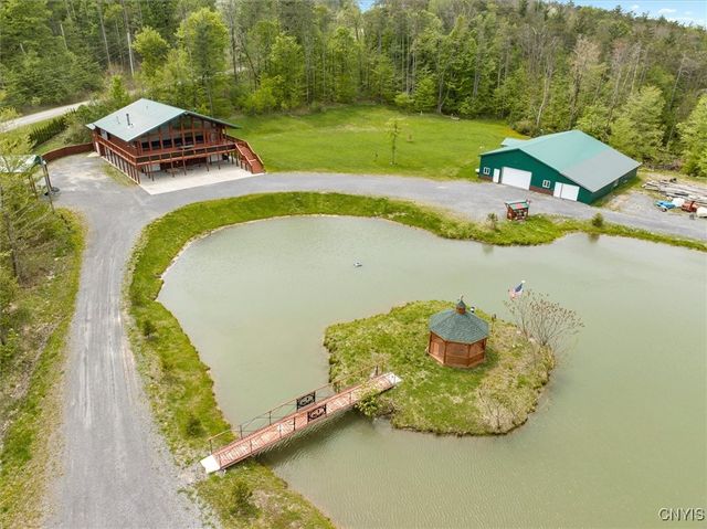 289 Twin Ponds Drive, Newport, NY 13416