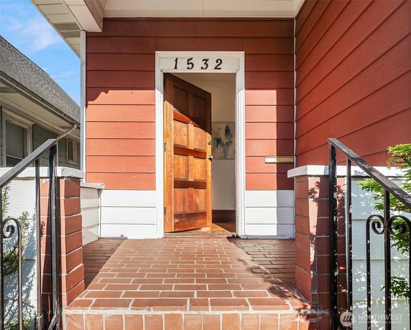 1532 23rd Avenue, Seattle, WA 98122