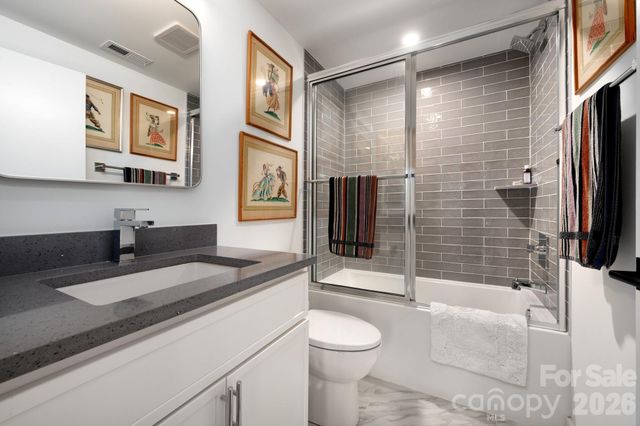 8 Midland Drive, Asheville, NC 28804