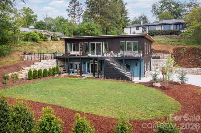 8 Midland Drive, Asheville, NC 28804